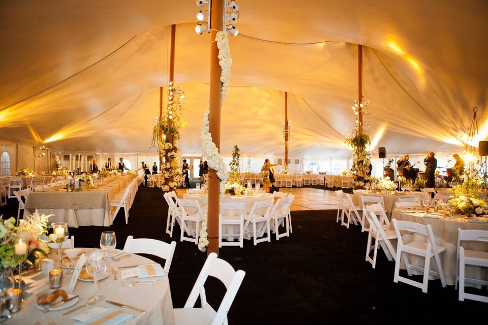 80' x 100' wedding tent with flooring