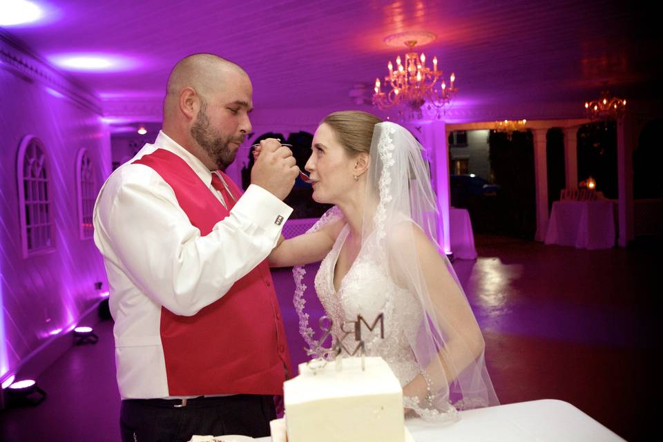 Cake cutting