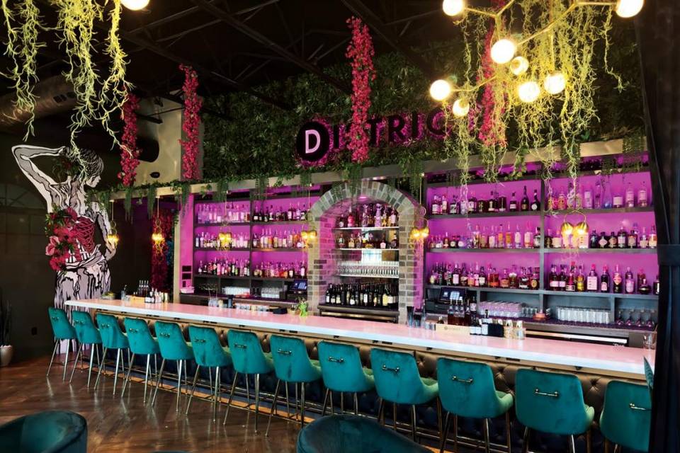 District Sushi Bar