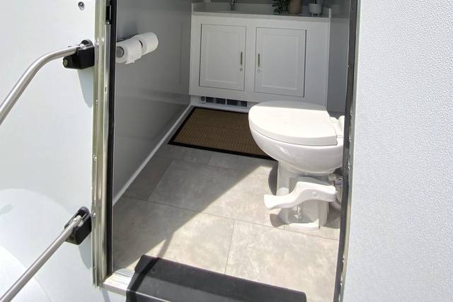 Potty Wagon Women’s