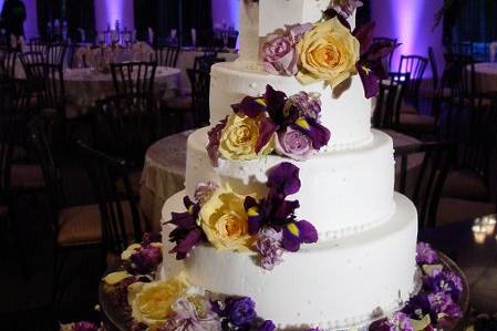 4-tier floral wedding cake