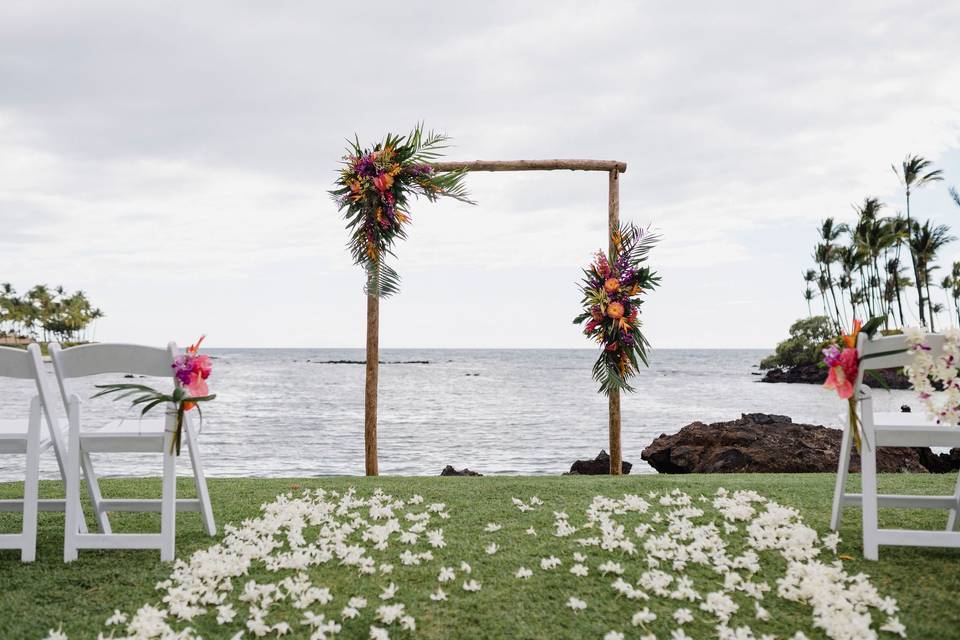 Ceremony arch + aisle