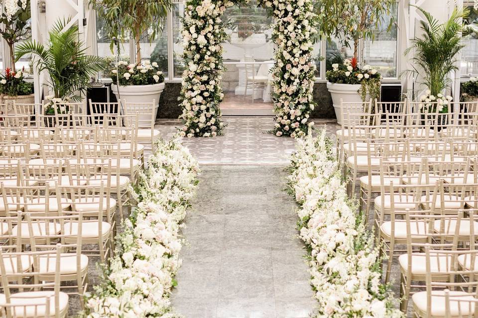 Stunning ceremony florals