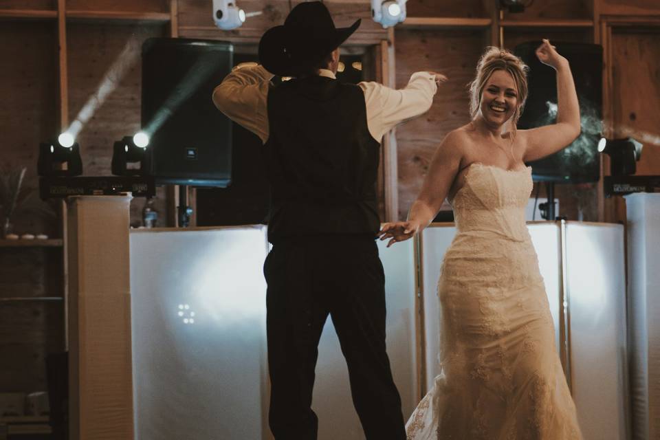 Last Dance at the Y-Knot