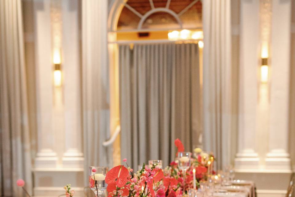 Statement Head Table Design