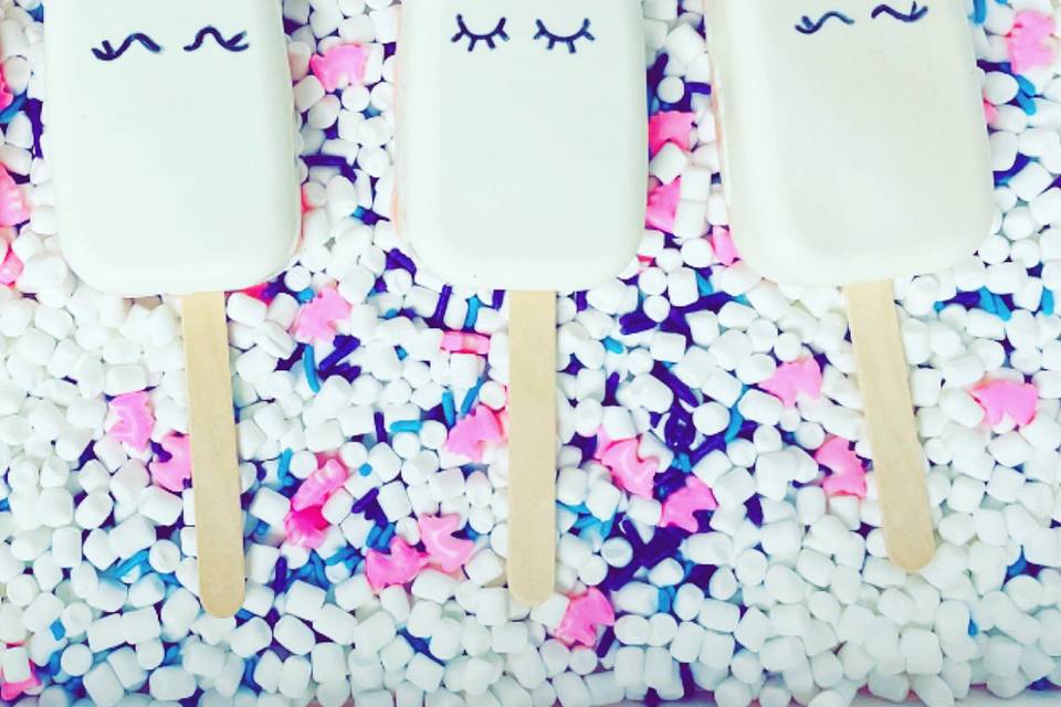 Unicorn Cakesicles