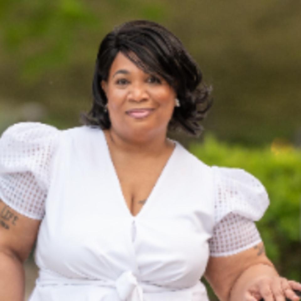 Claudia Wallace