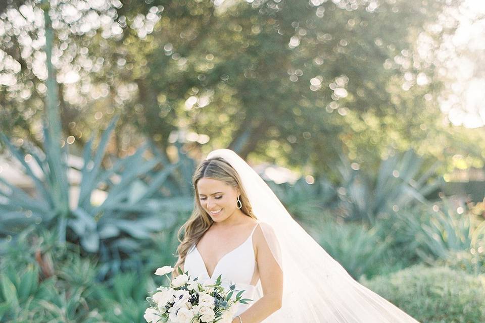 the white flower bridal