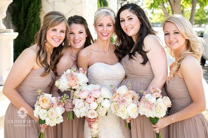 Bride & Bridesmaids