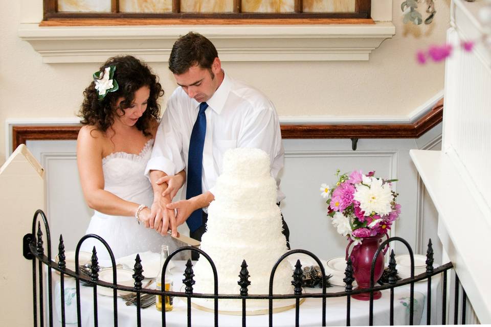 Cutting the cake