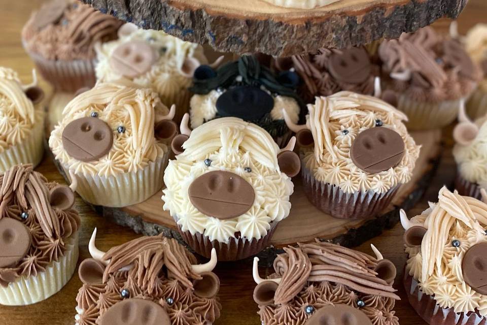 Buttercream Cow Cupcakes
