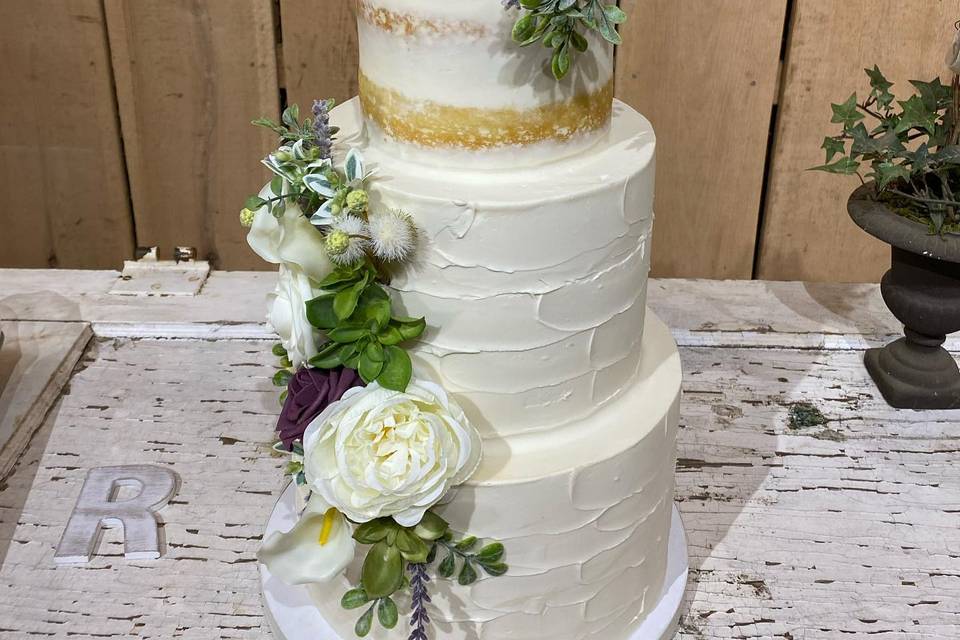 Buttercream Naked Cake