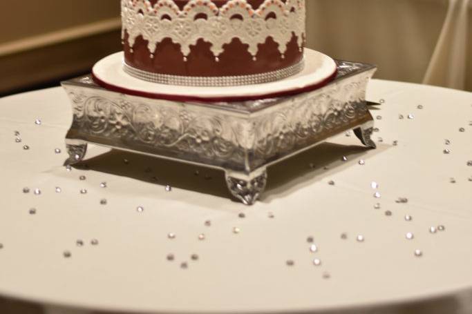 Elegant cake