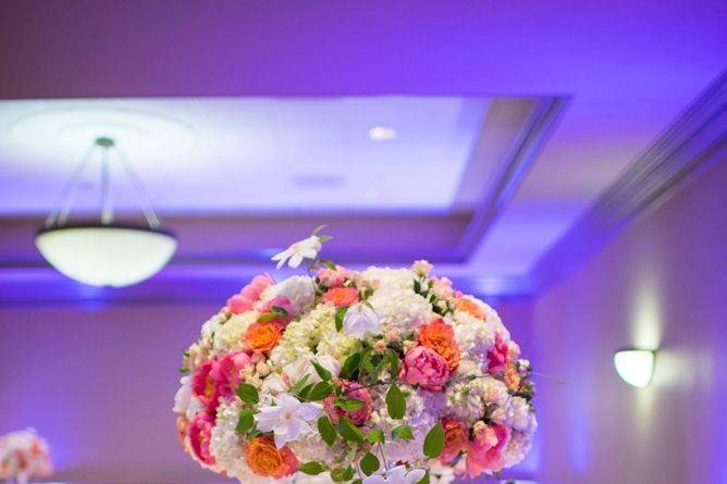 LUXE floral + event design