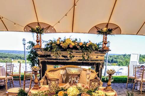 Sweetheart table