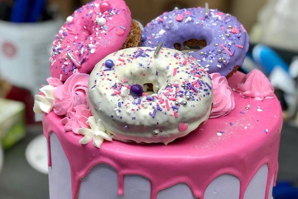 Donut cake