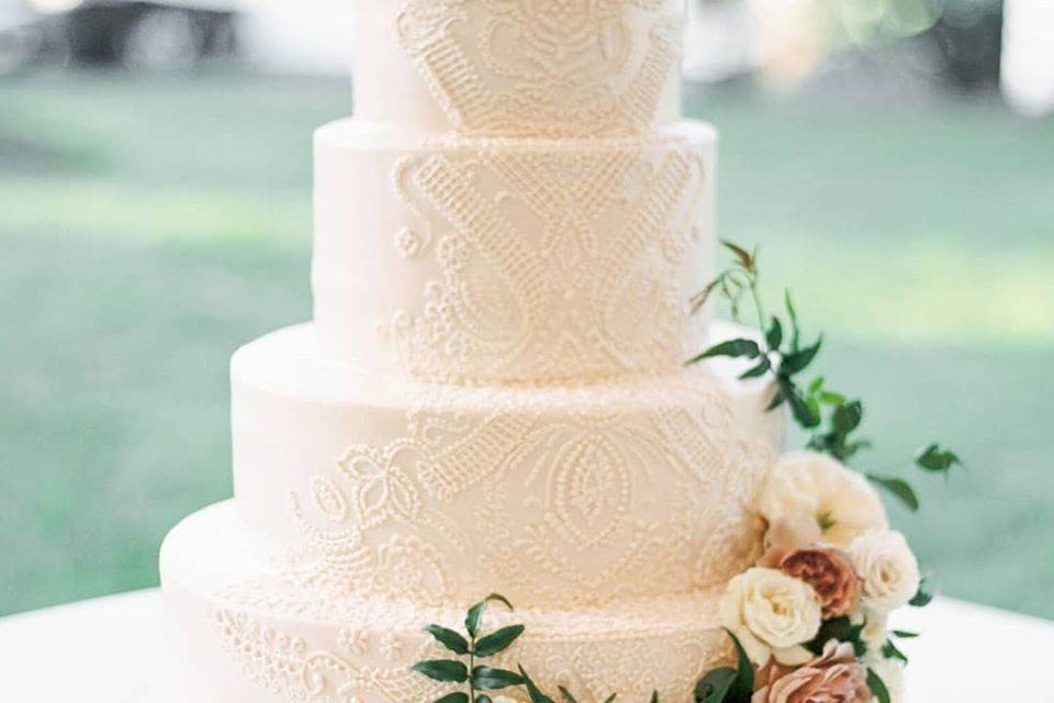 Cherish The Cakes - Wedding Cake - Kansas City, MO - WeddingWire