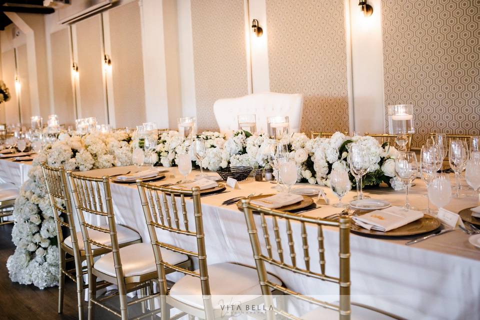 Head table with loveseat for couple