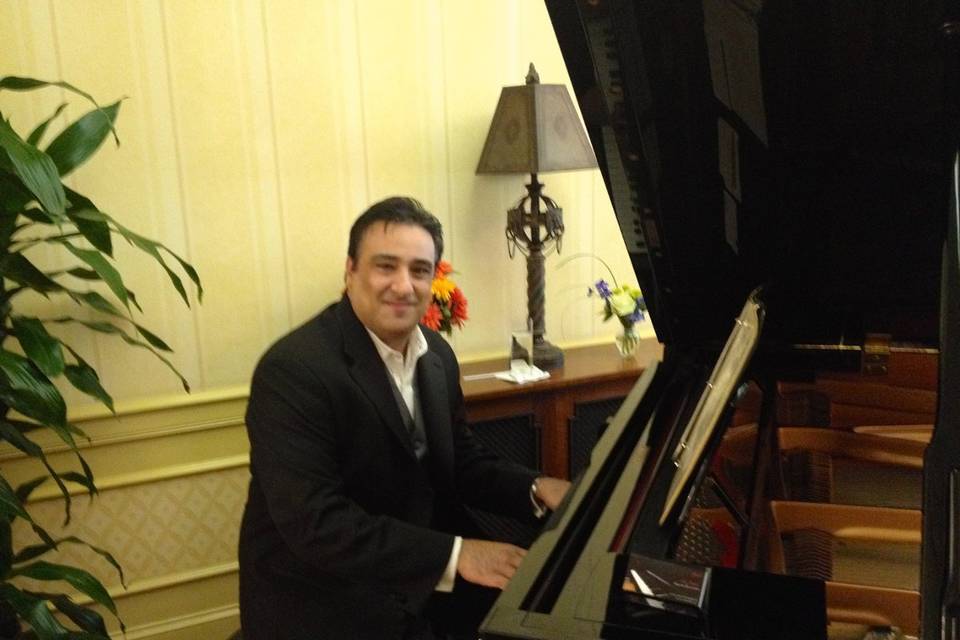 Sid Entertainment-Solo Contemporary Pianist. Wedding Ceremony Music