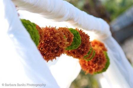 Keren Lifrak Weddings & Special Events: Chuppah Flowers