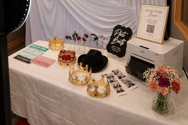 Golden Booth Photo Booth wausau