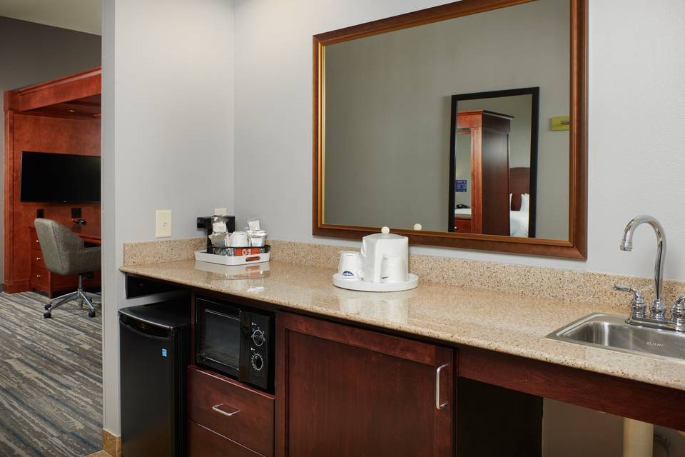 Suite Wet Bar Area