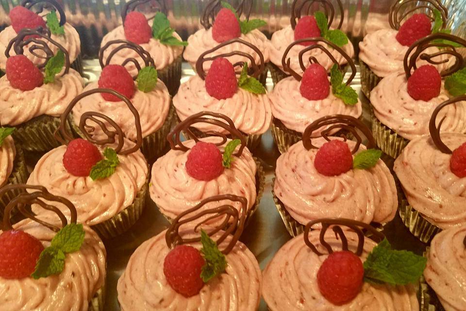 Chocolate raspeberry cupcakes