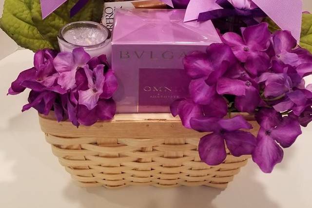 Gifted Occakesions n Baskets