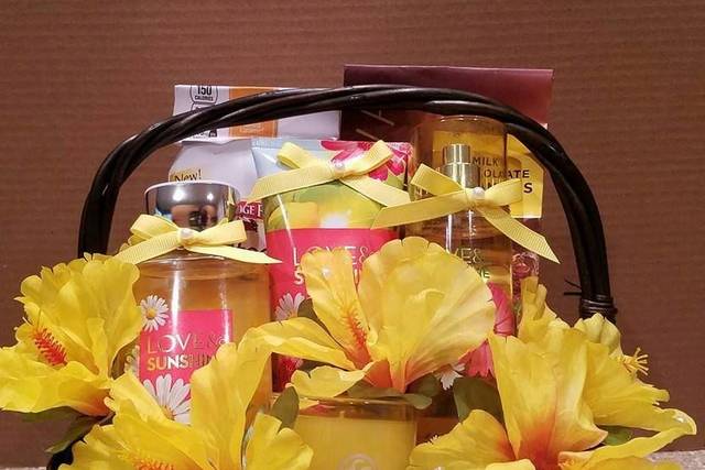 Gifted Occakesions n Baskets
