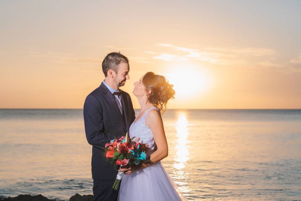 Romance captured in the glow o