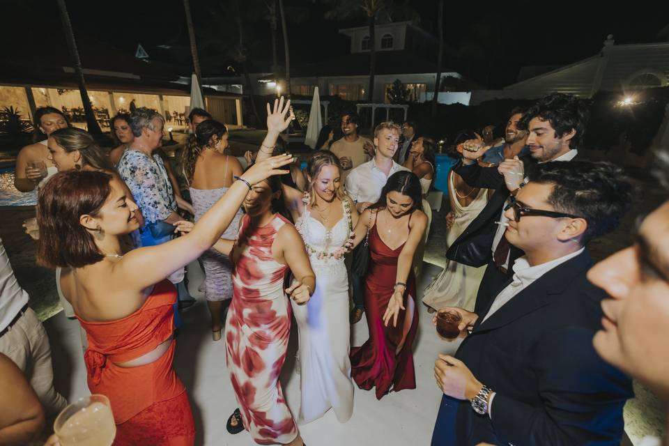 A magical Caribbean wedding ni