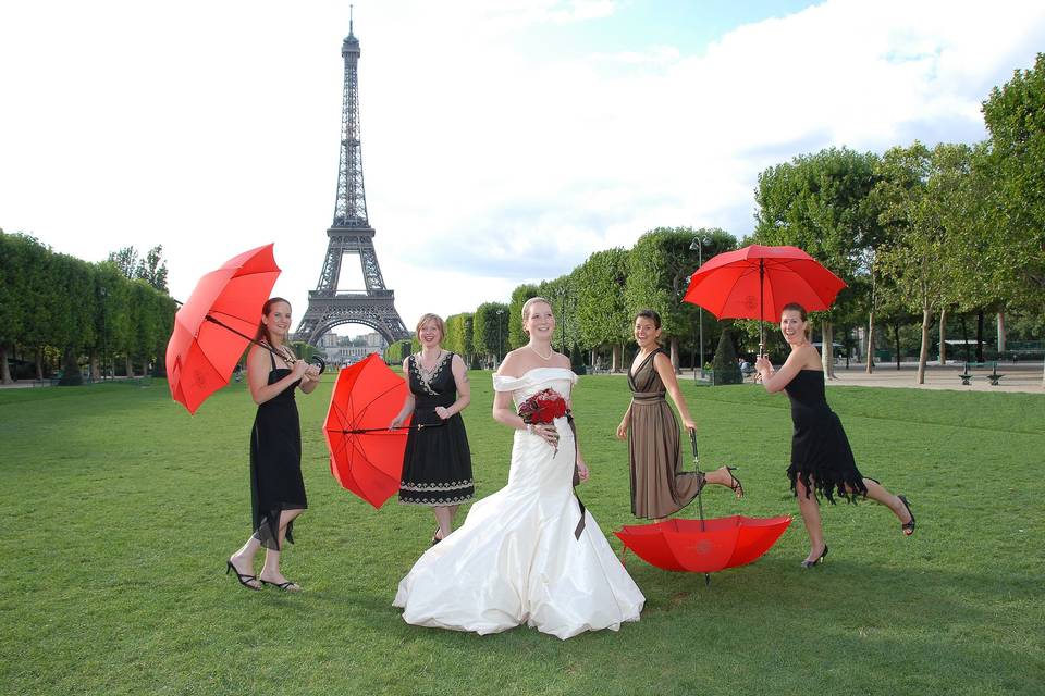 Wedding in front of Eiffel Tower, Paris, France