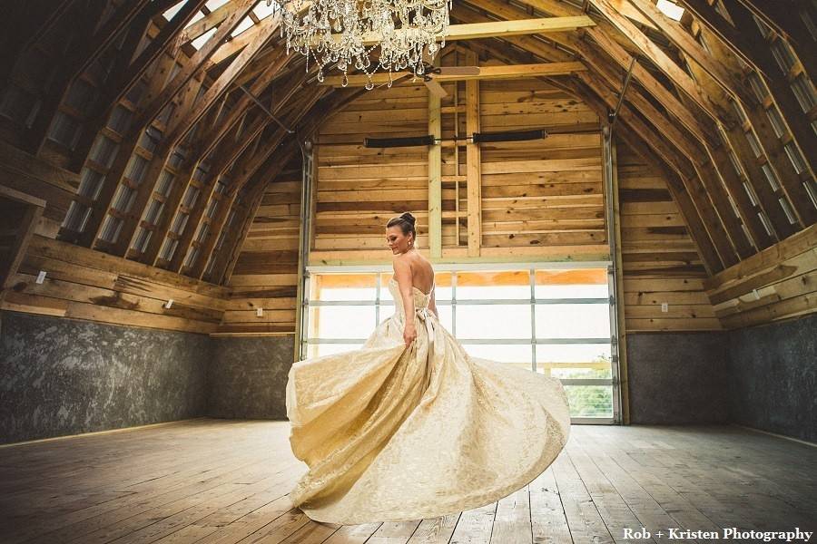 Bride portrait in Cliffside Barn