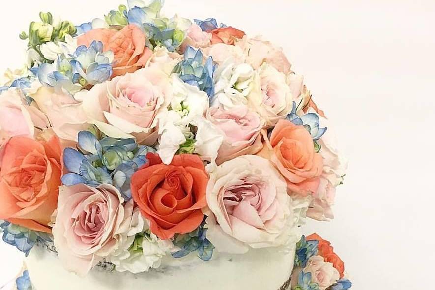 Floral wedding cake