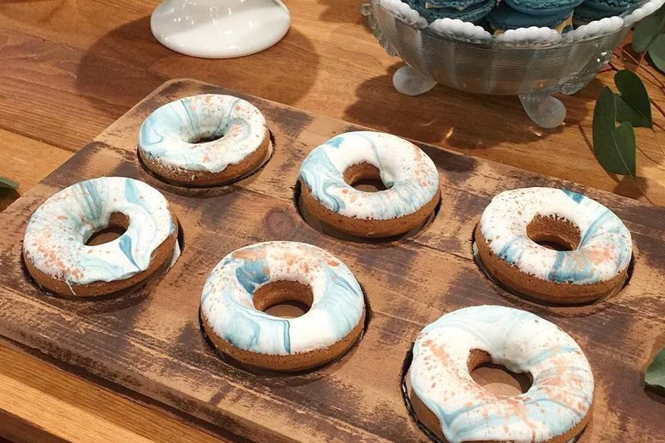 Marbled doughnuts