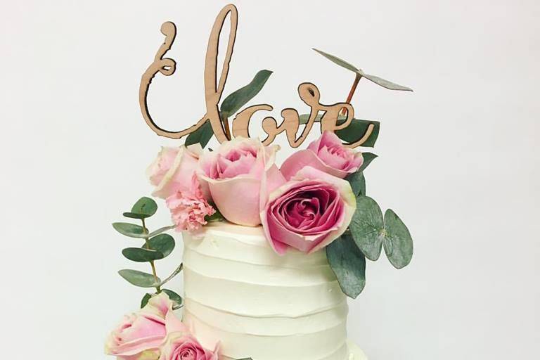 Floral wedding cake