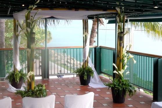 Arc Divine Tahitian Bamboo wedding canopy / chuppah rental,  Smith and Wollensky, South Beach Miami.