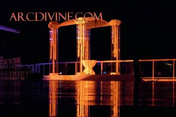 ArcDivine.com :: Miami Acrylic Chuppah Wedding Canopy Arch Rental Plastic Clear Glass