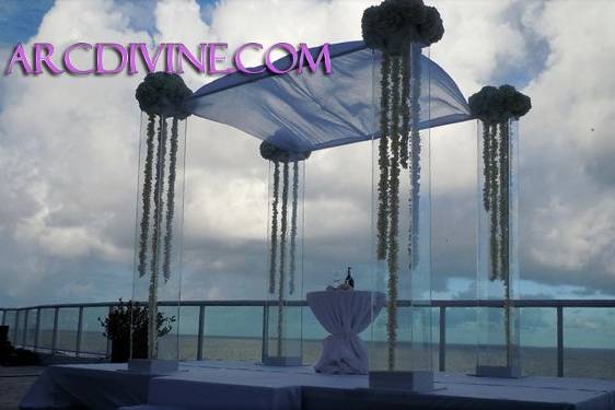 ArcDivine.com :: Miami Acrylic Chuppah Wedding Canopy Arch Rental Plastic Clear Glass