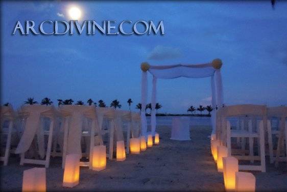 ArcDivine.com :: Miami Acrylic Chuppah Wedding Canopy Arch Rental Plastic Clear Glass