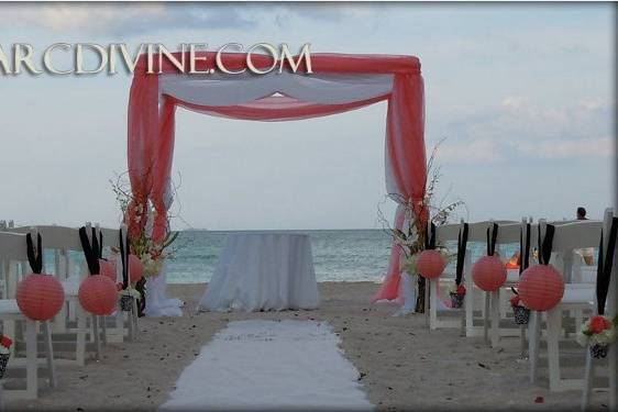 ArcDivine.com :: Miami Acrylic Chuppah Wedding Canopy Arch Rental Plastic Clear Glass