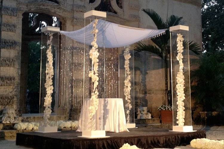 ArcDivine.com :: Miami Acrylic Chuppah Wedding Canopy Arch Rental Plastic Clear Glass