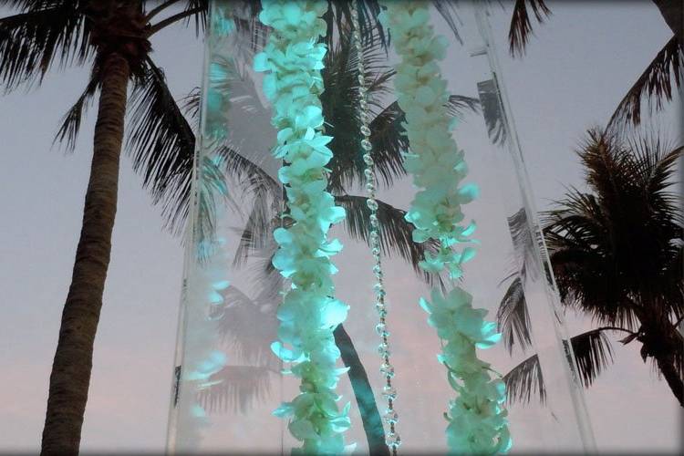 ArcDivine.com :: Miami Acrylic Chuppah Wedding Canopy Arch Rental Plastic Clear Glass