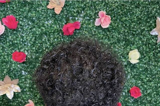 Ena’Vative Hair Studio