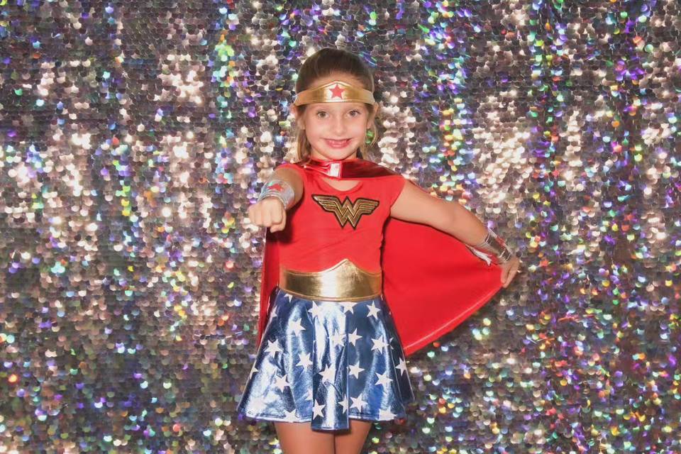 Manic 360 Photobooths  (3)