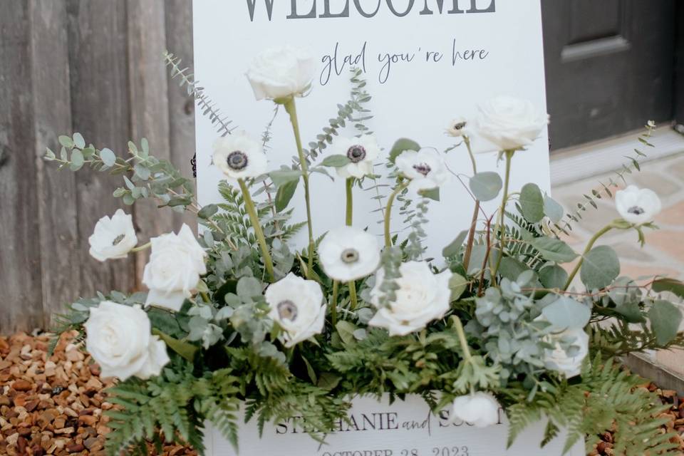 Welcome sign
