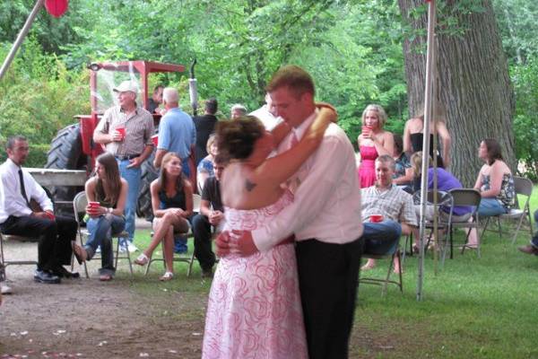 couple dancing