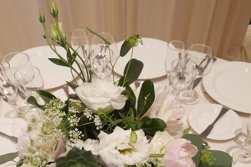 Country Club Wedding Flowers