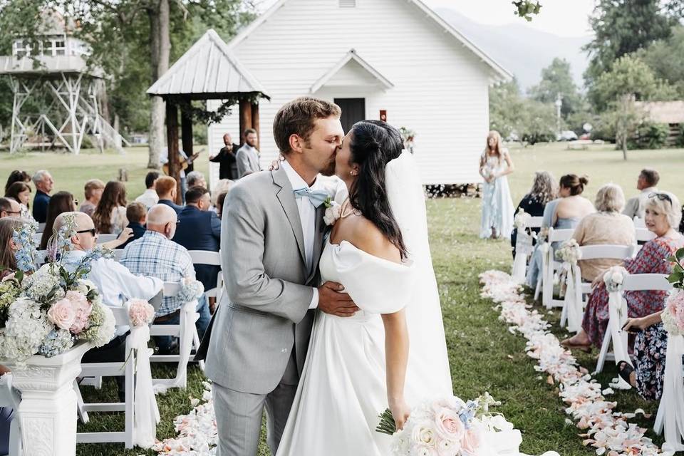 Happy & Hitched Events