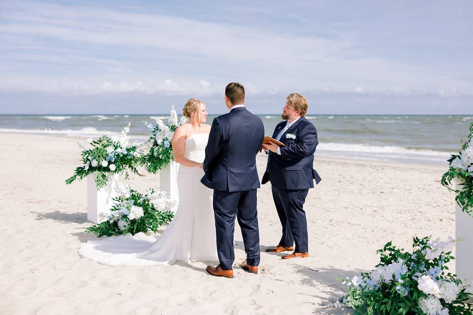 Happy & Hitched Event Co.